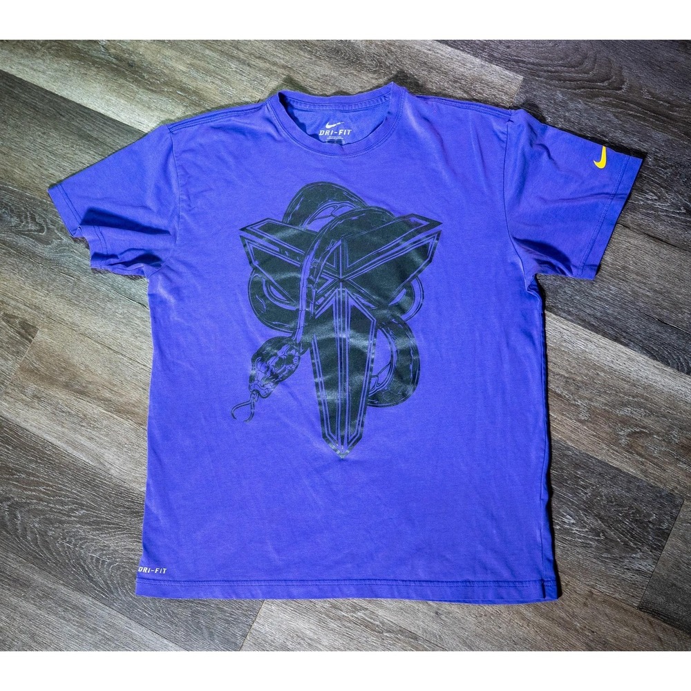 Nike Kobe Bryant Shirt Mens Medium Purple Snake Graphic Tee T-Shirt Basketball